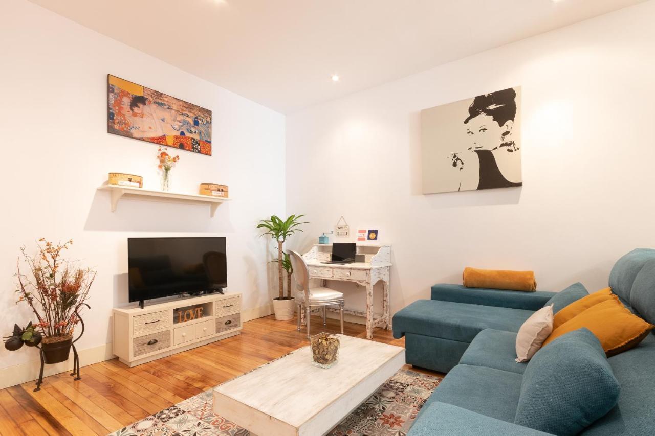 Apartment between Old Town&Guggenheim!! With Parking!! Bilbao Buitenkant foto