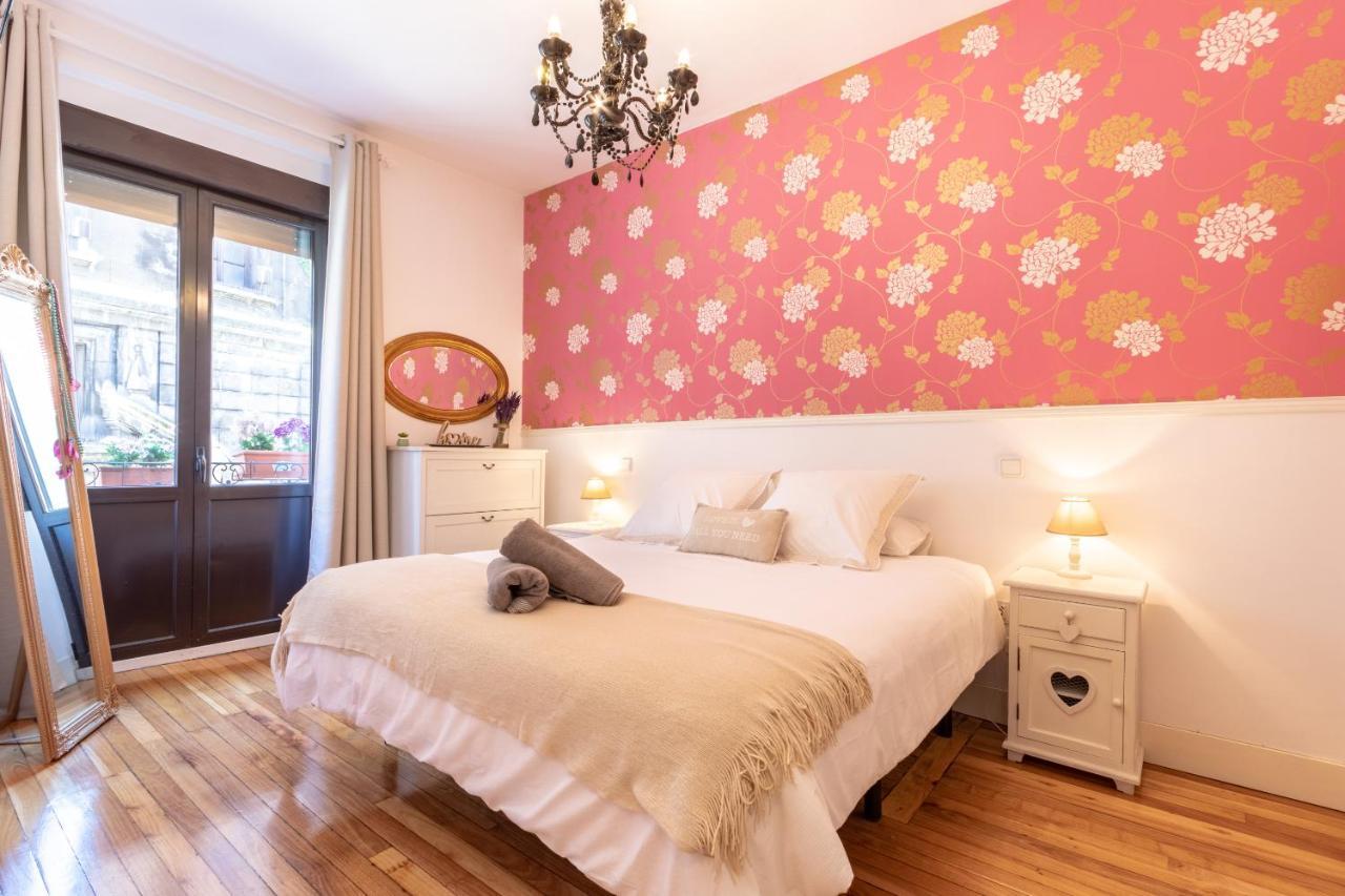 Apartment between Old Town&Guggenheim!! With Parking!! Bilbao Buitenkant foto